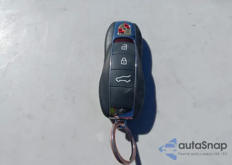 2013 Porsche Cayenne Hybrid S z USA, uszkodzony, nr VIN WP1AE2A26DLA14490